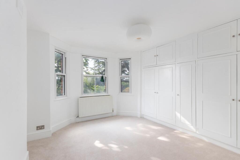 Chiswick High Road 45 Flat C PH5.jpg