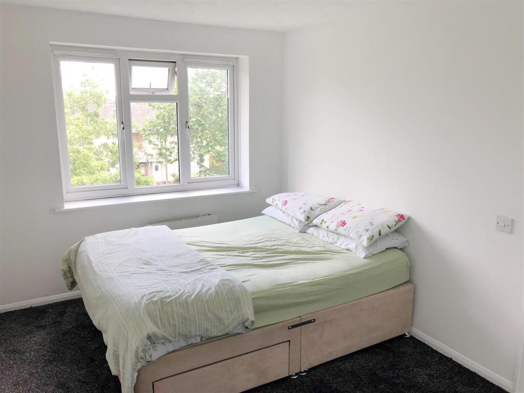 bed 1