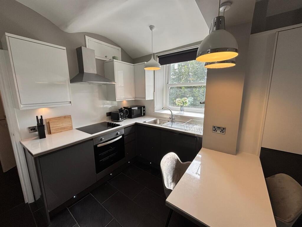 WhatsApp Image 2025-06-12 at 09.41.00_921a117f.jpg