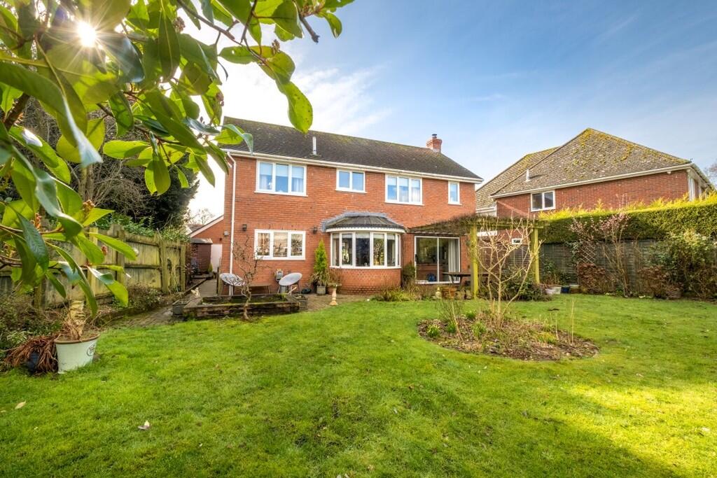 17 Clarke Close-5...