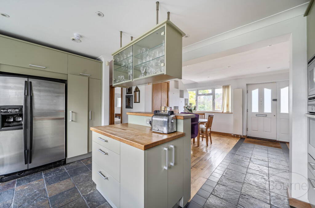 698106f7-e925-4b7...