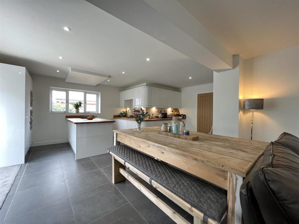 Open Plan Kitchen, Living &amp; Dining Room