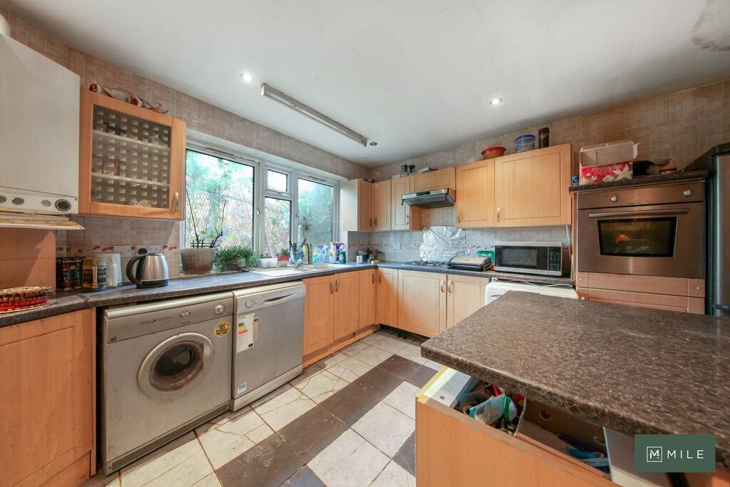 2 Cecil Road - Aa...