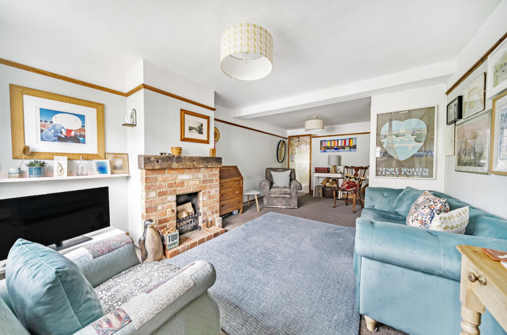 1314409-1-685c19a...