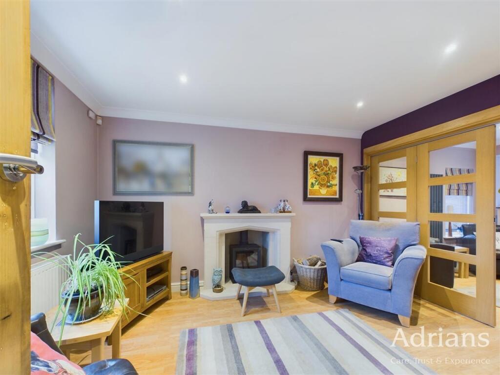 SITTING ROOM