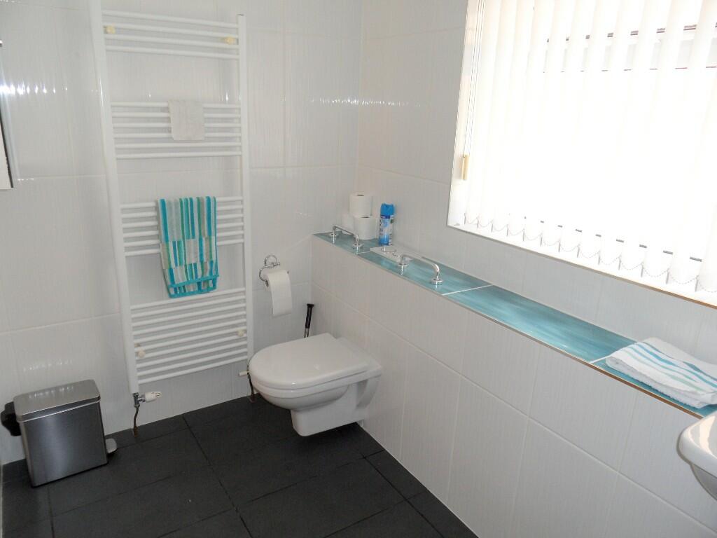 WET ROOM / SHOWER RM