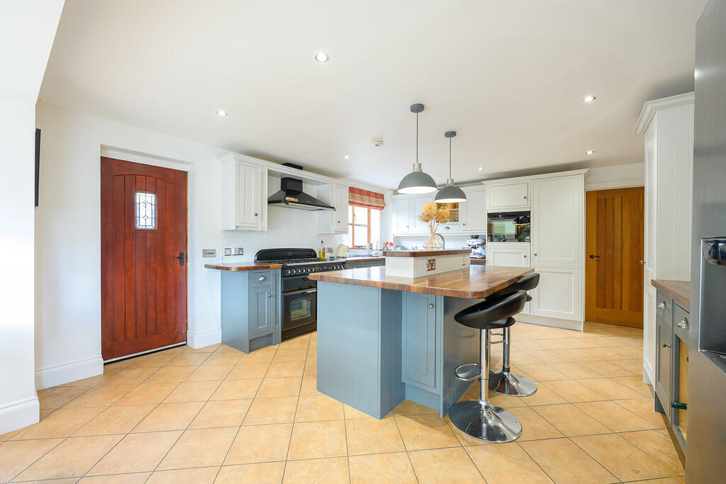 Yew Tree Close-23