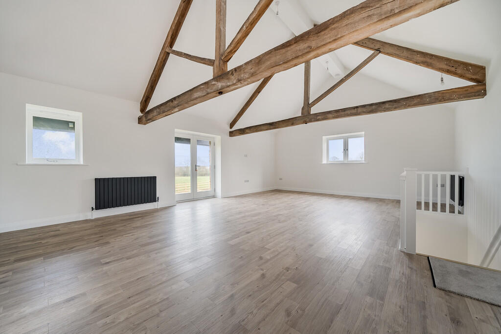 Lounge dining roo...