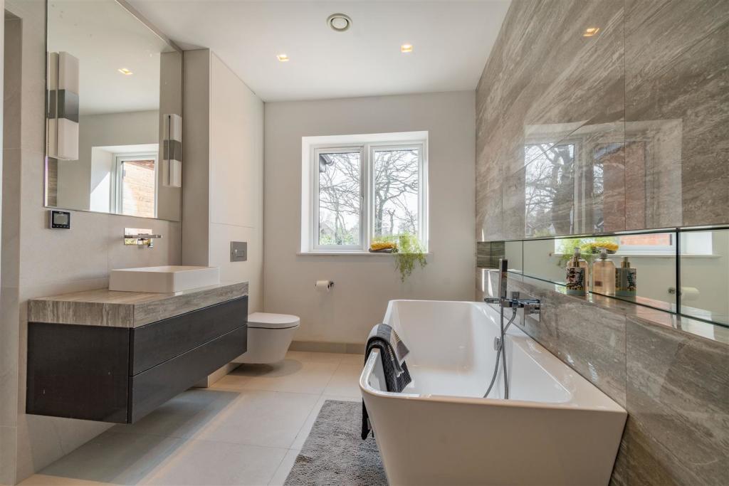 8496053-interior11.jpg