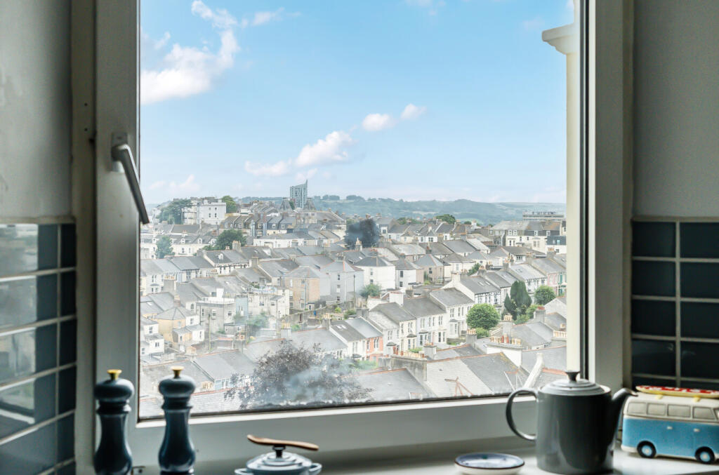 1314987-12-685c37...