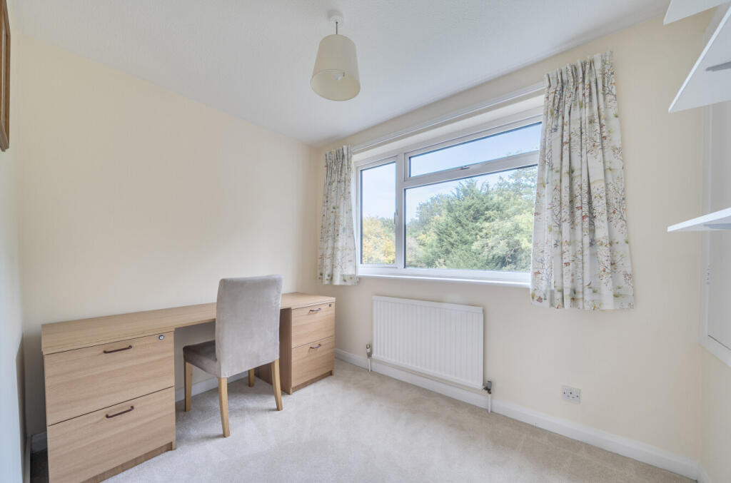 1370765-13-68f7a1...