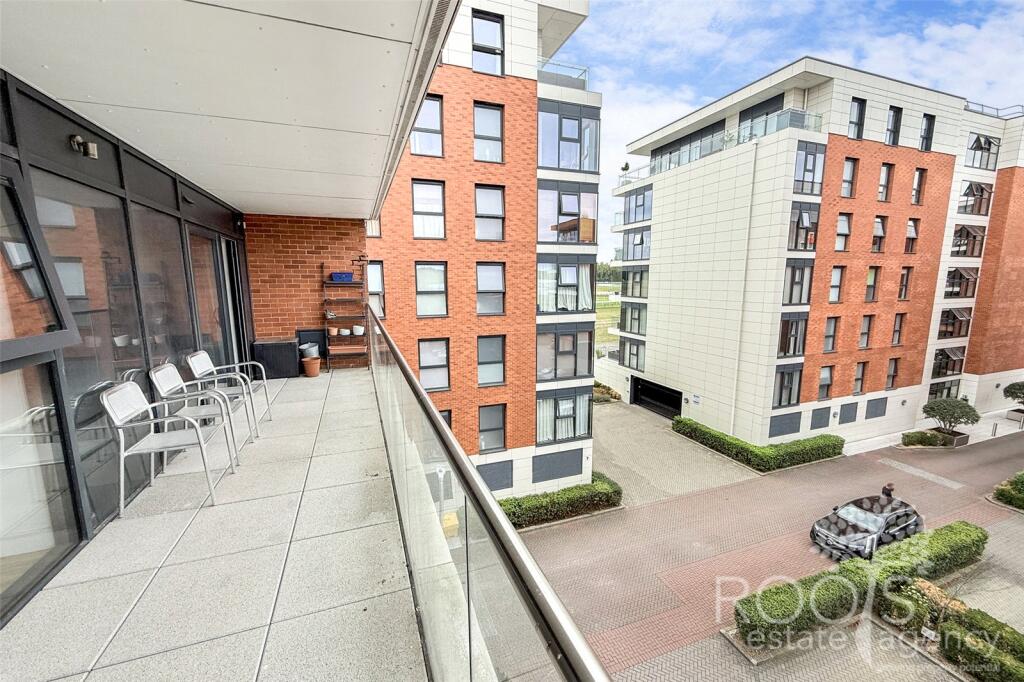 Long Balcony