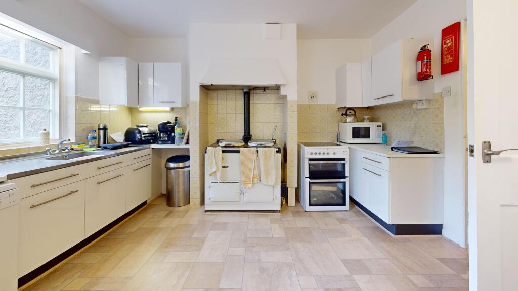 Sowberry Court, Moulsford, Wallingford, Oxfordshire OX10 9JG