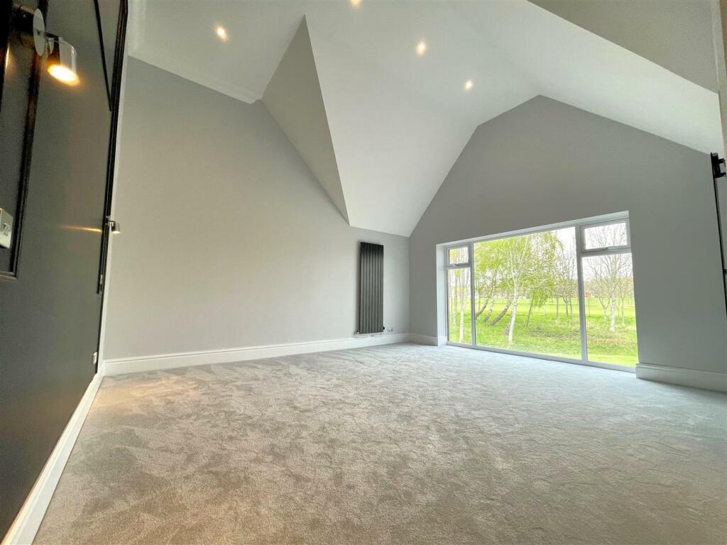 bedroom.jpg