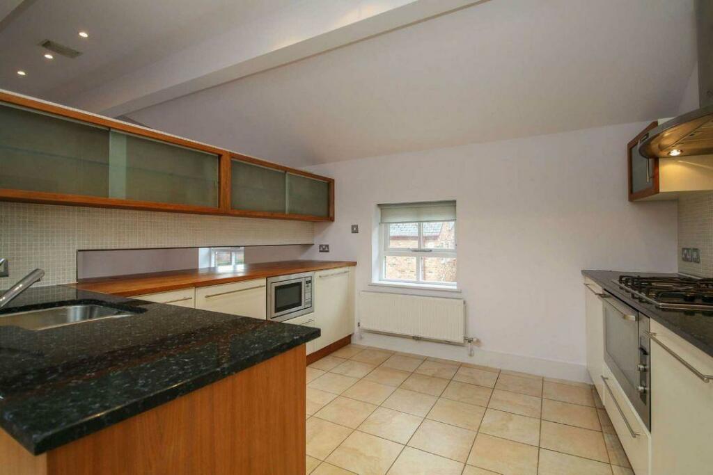 Kitchen Area 3
