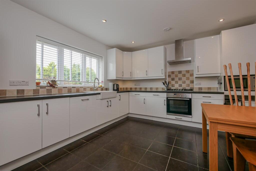 Kitchen/Breakfast Room