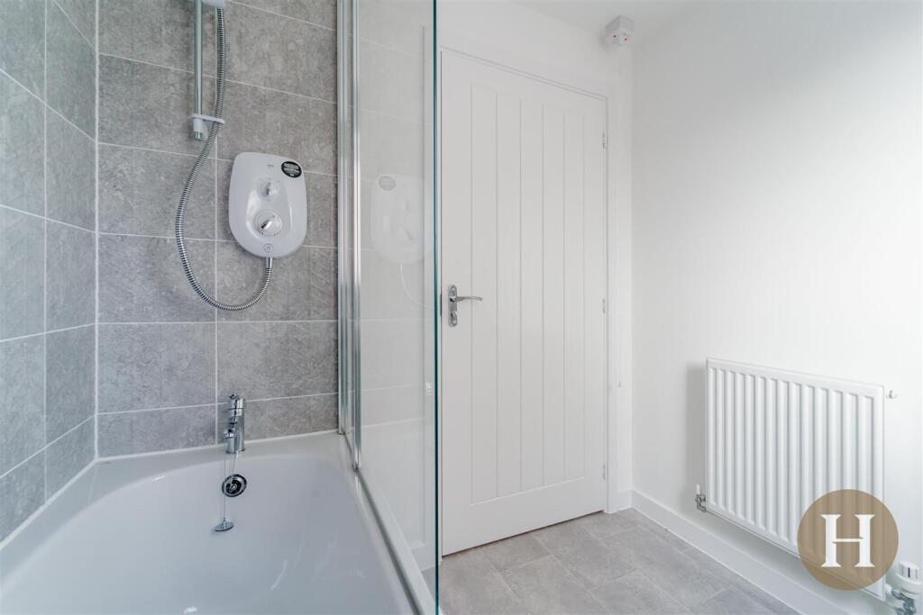 Hadleigh Estate Agents-18.jpg