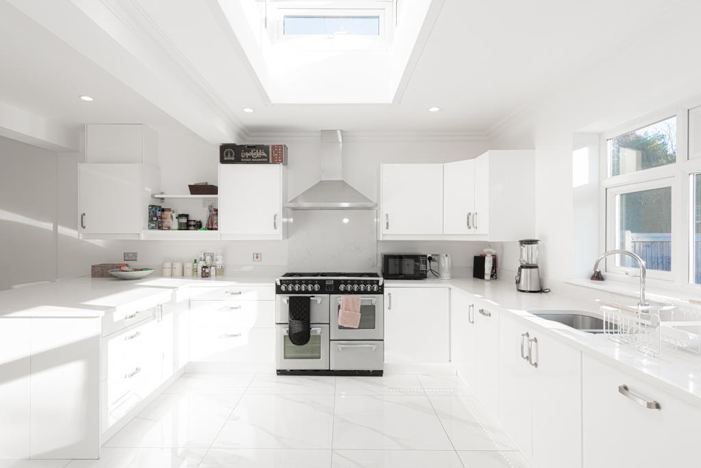 (Rightmove) 12.jpg