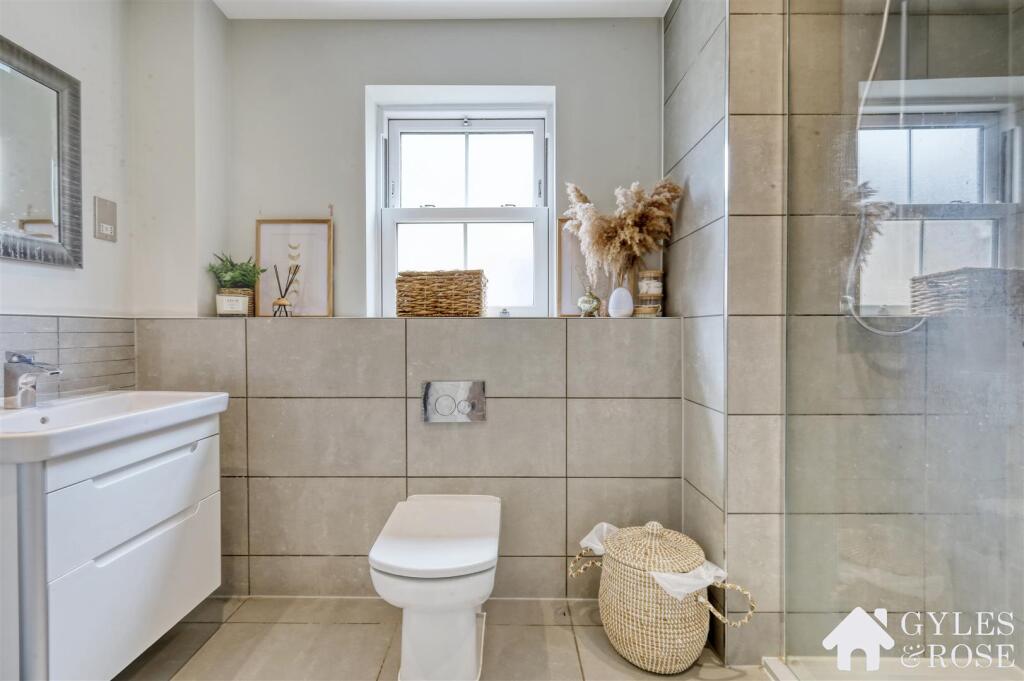 Ensuite