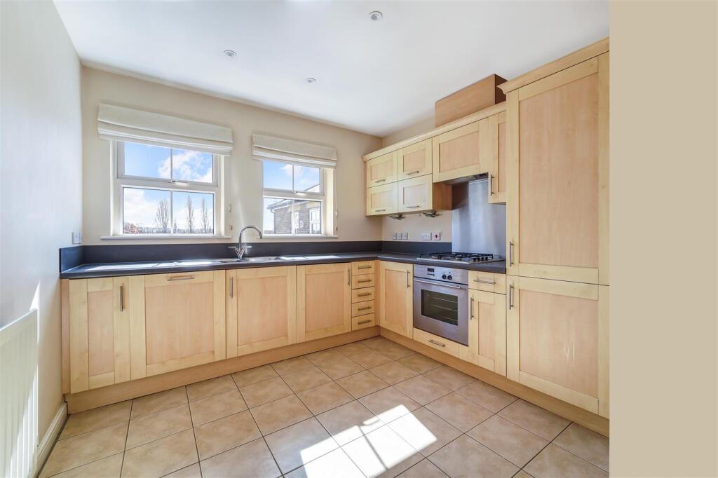 HORTON CRESCENT  SILK CROFT (10).jpg