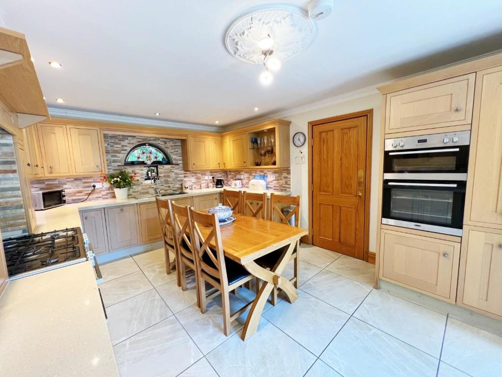 Kitchen 9.jpg
