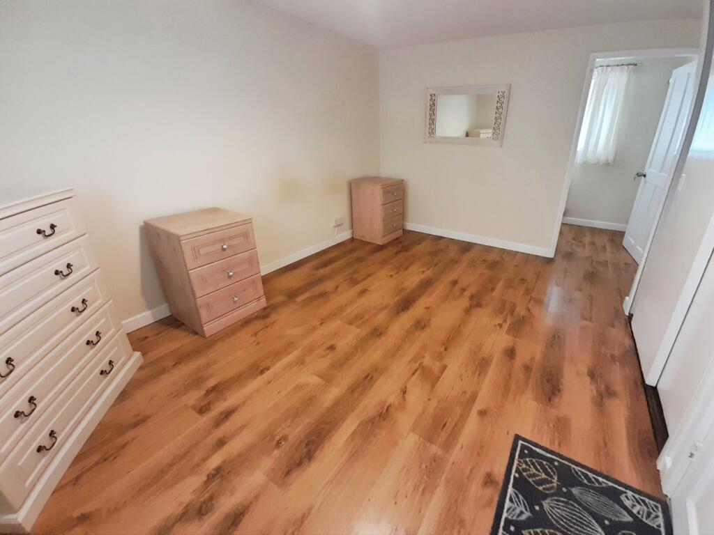 pbox-bedroom-333158.jpg