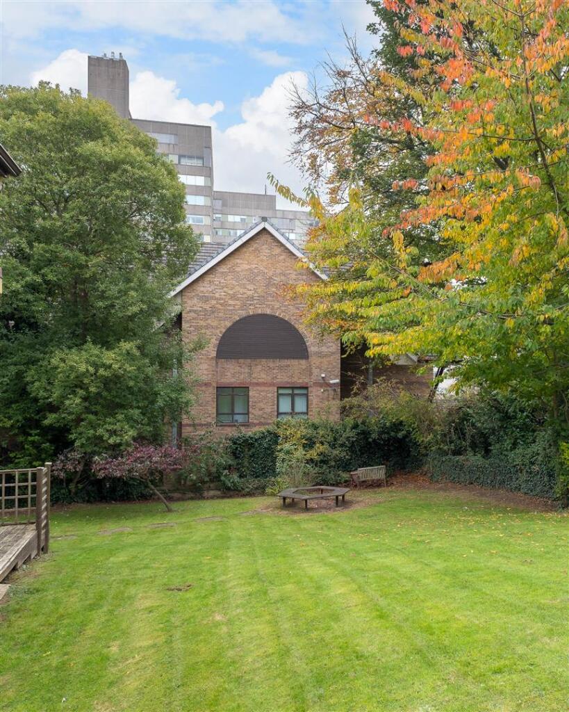 P untitled (2 of 9).jpg