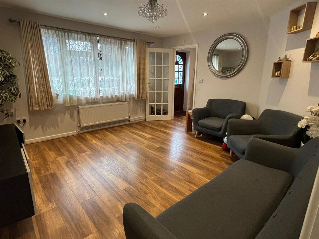 WhatsApp Image 2025-01-06 at 13.32.36_c712d8dd.jpg