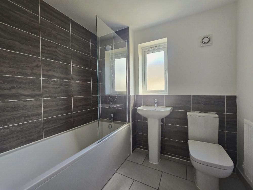 Brookfields Place, Holbrooks - Bathroom .jpg