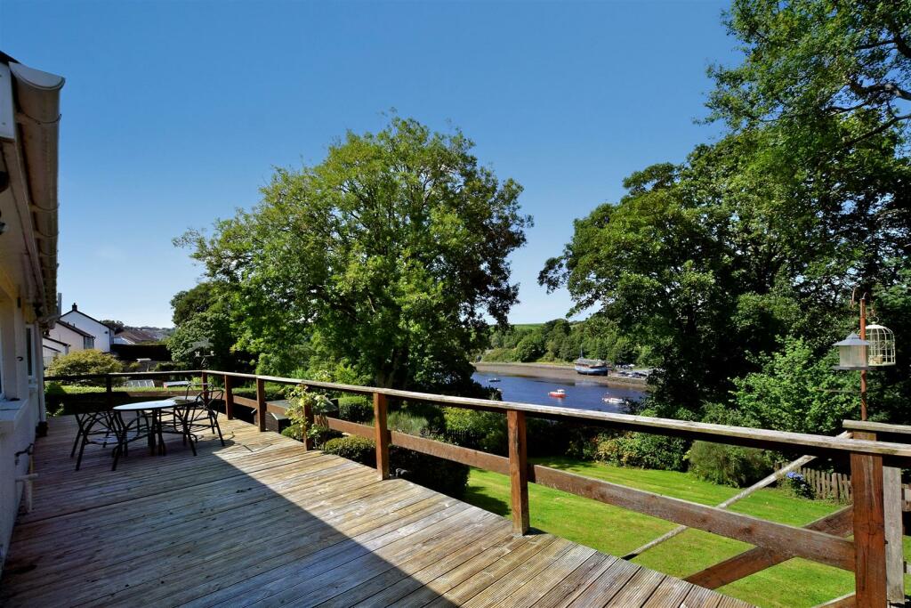 Rear Garden Balcony