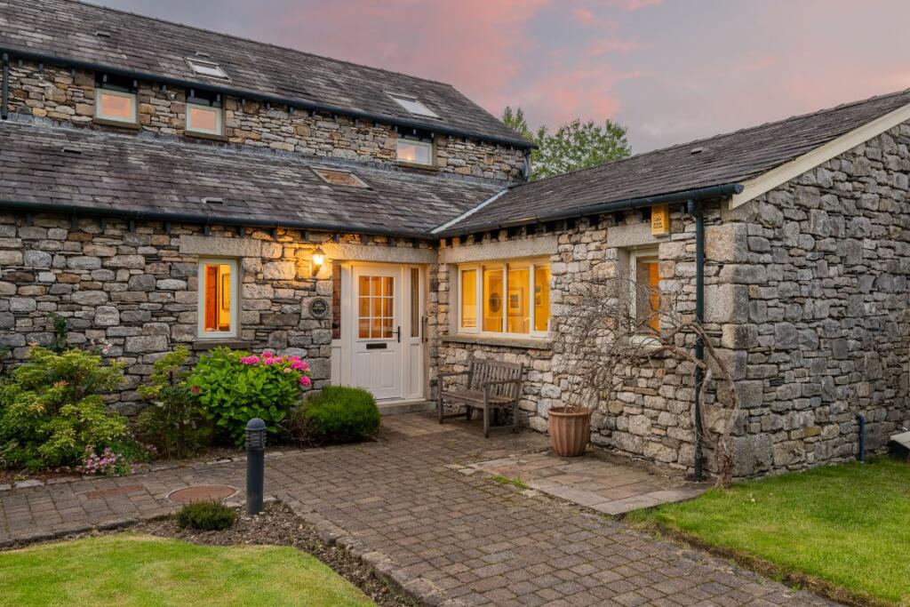 No. 15 Helsington Laithes 