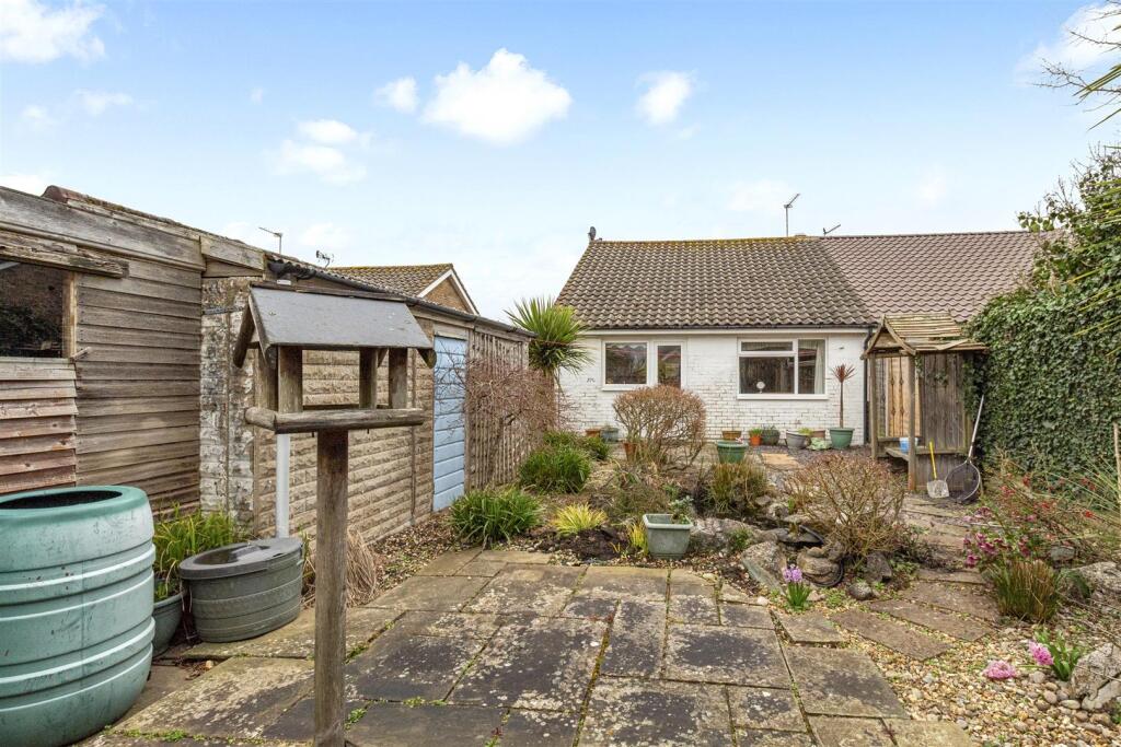 Colindale Road, 31-013.jpg