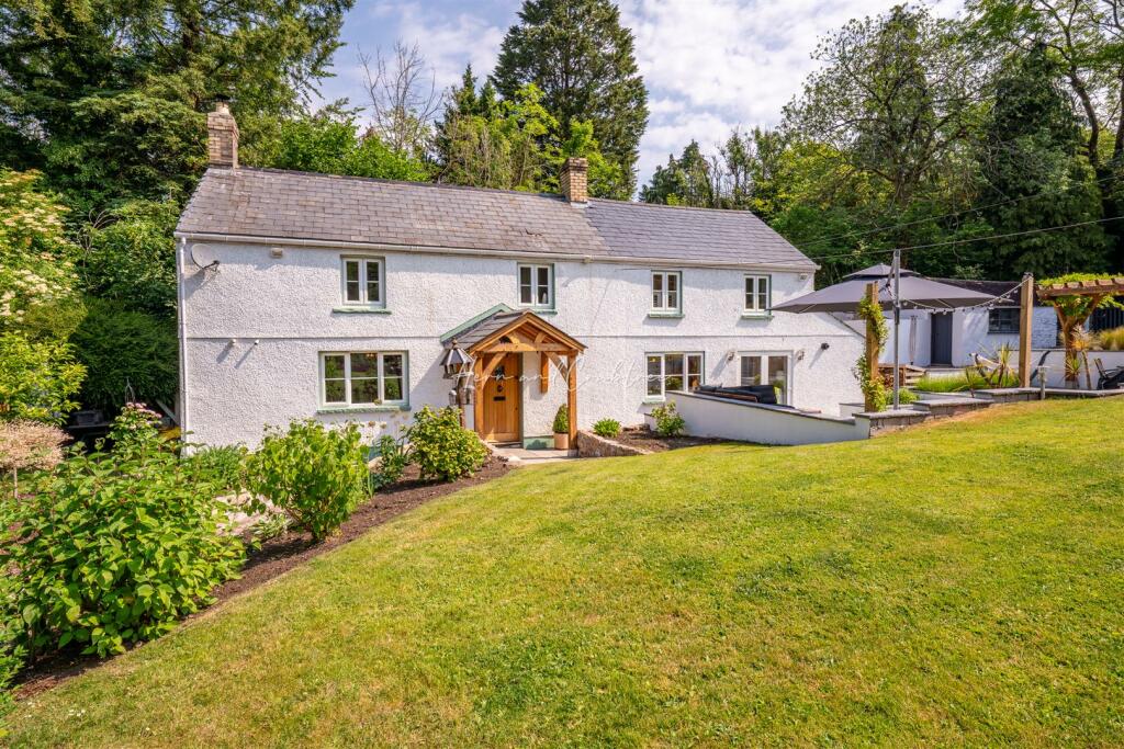 Rhiwbina Hill, Cardiff, HernCrabtree (69).jpg