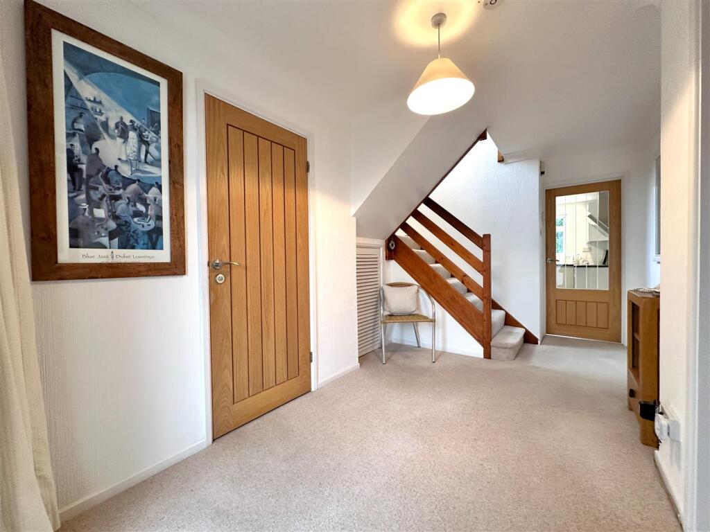 Inviting Reception Hall 853