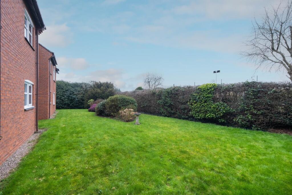 22 Rathbone Park-023.jpg