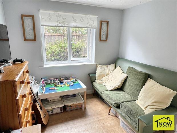 Sitting room (formally part of the garage)