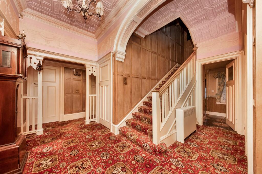 ENTRANCE HALL