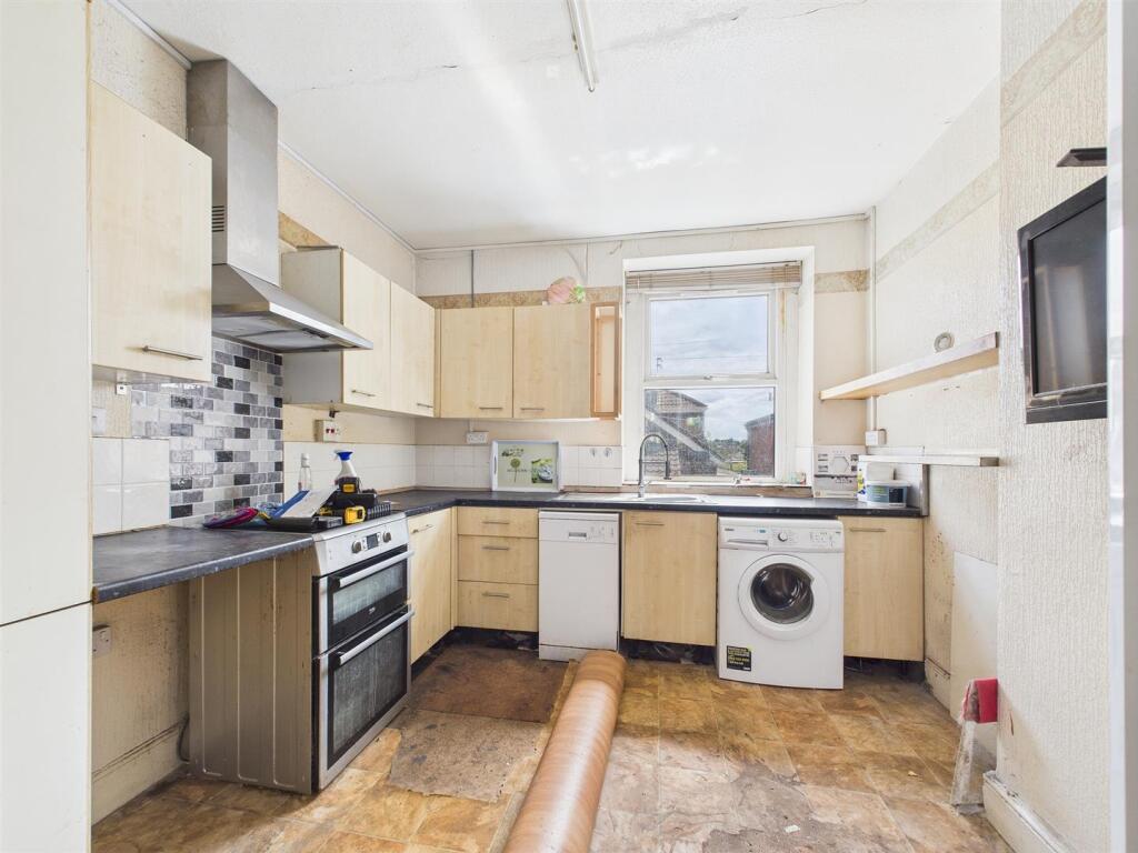 6 - Mixed Use Staple Hill.jpg