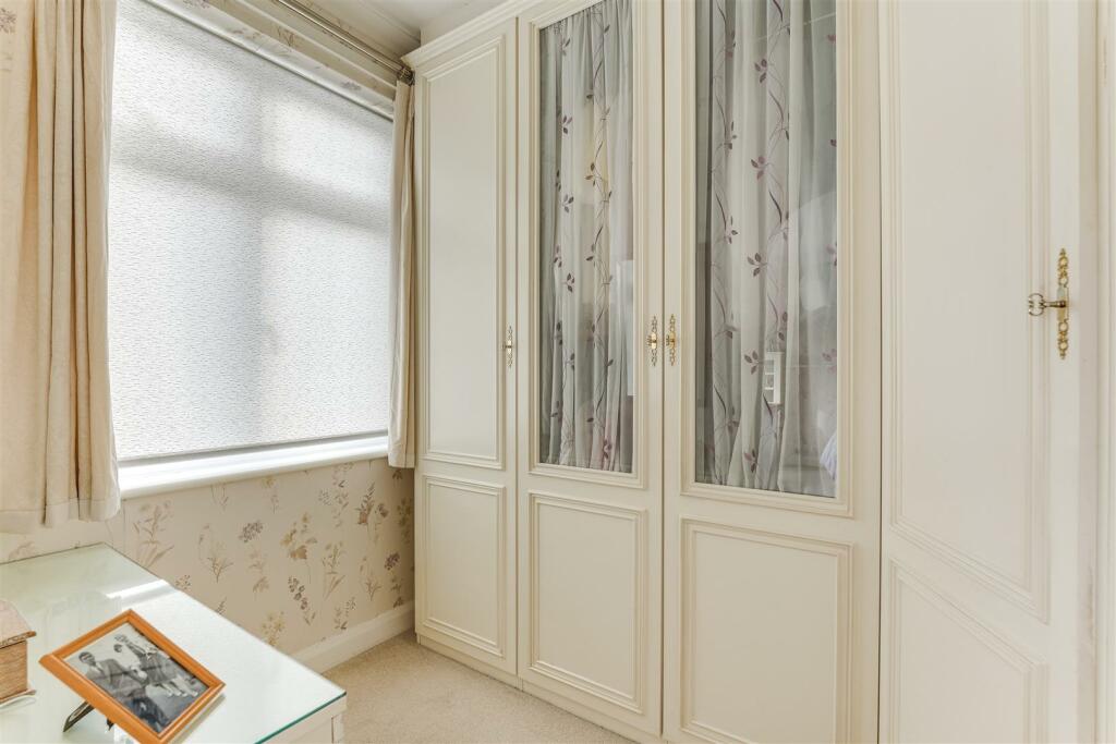 Sandringham Close-17.jpg