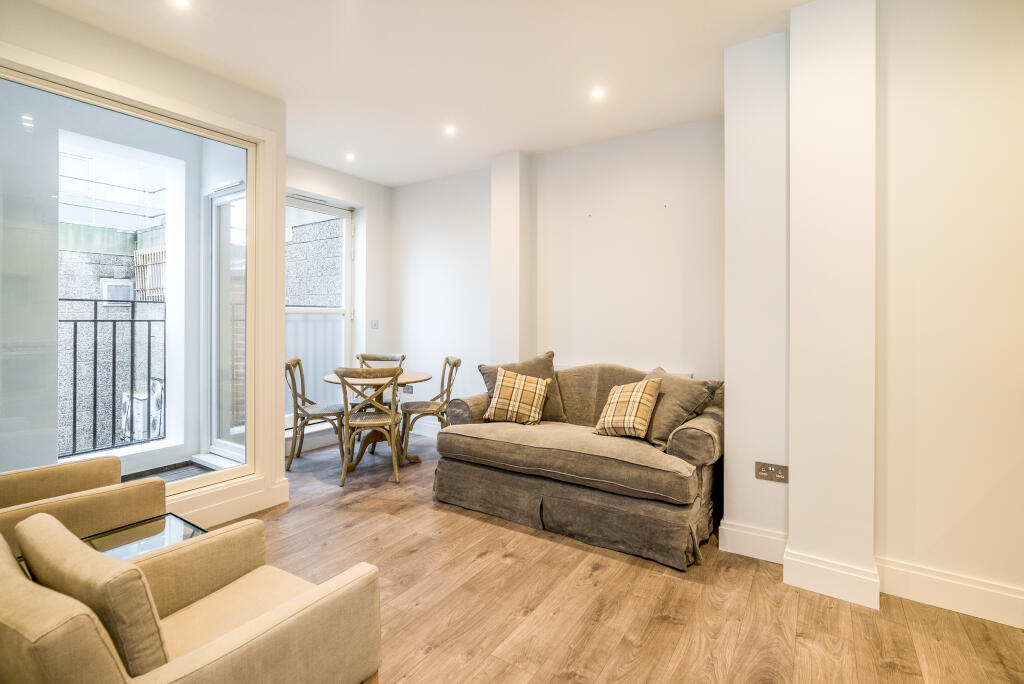 1298e5bc-0f06-4c87-9