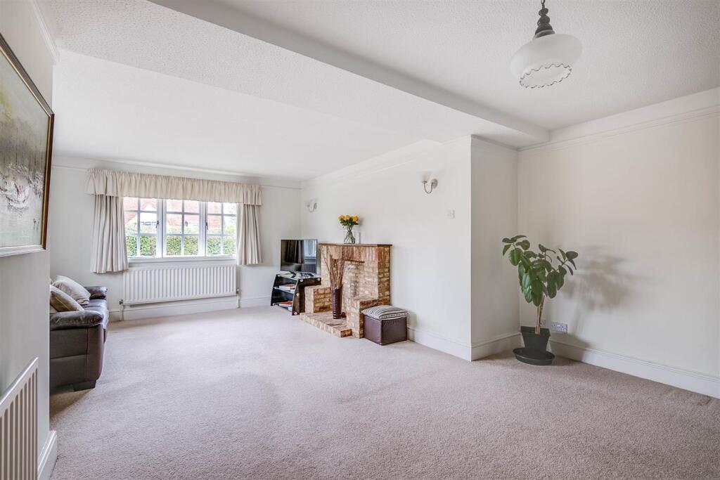 Baldock Road 97-11.jpg