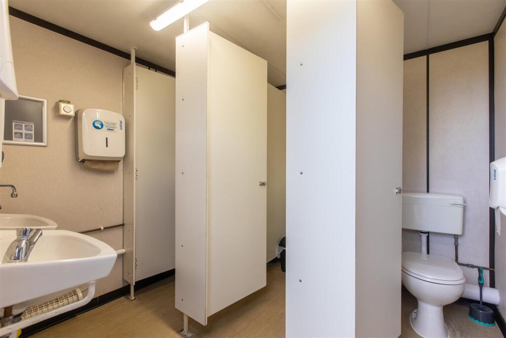 Low Moorgate Park-6.jpg