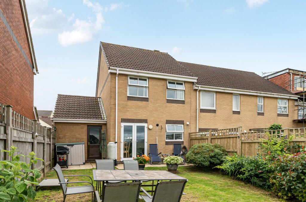 1315500-4-685c1bf...