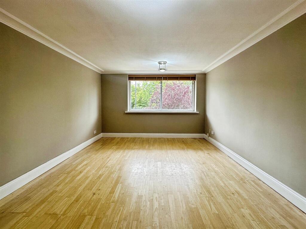 dad5582f--404D-9B05-5CAE3E07D01D-61268-000013ECB02