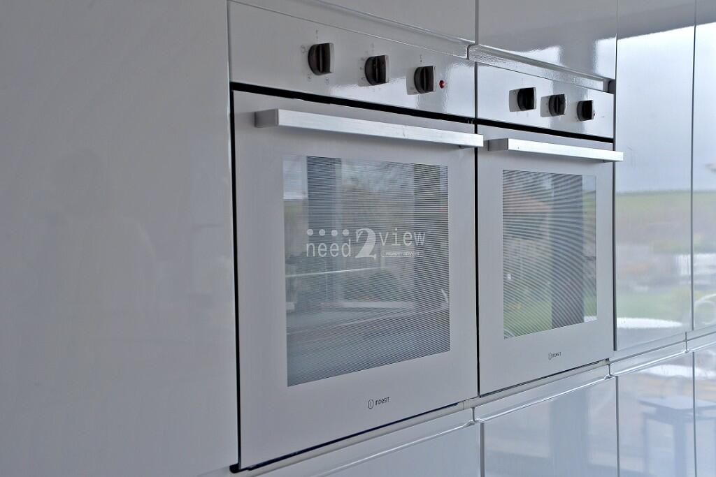 Oven