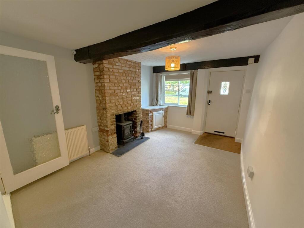 Living Room A.JPG