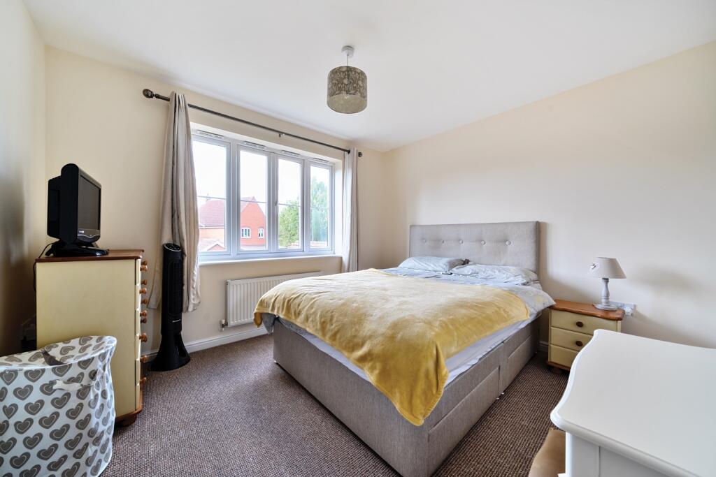 1295267-21-682bb17393669-ARW