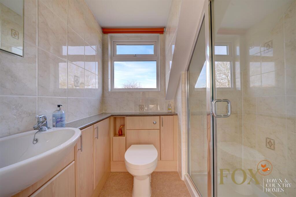 23 Old Road North (20).jpg