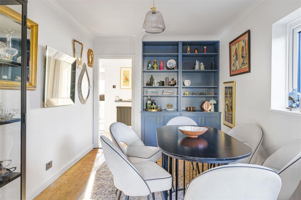 Breakfast Room