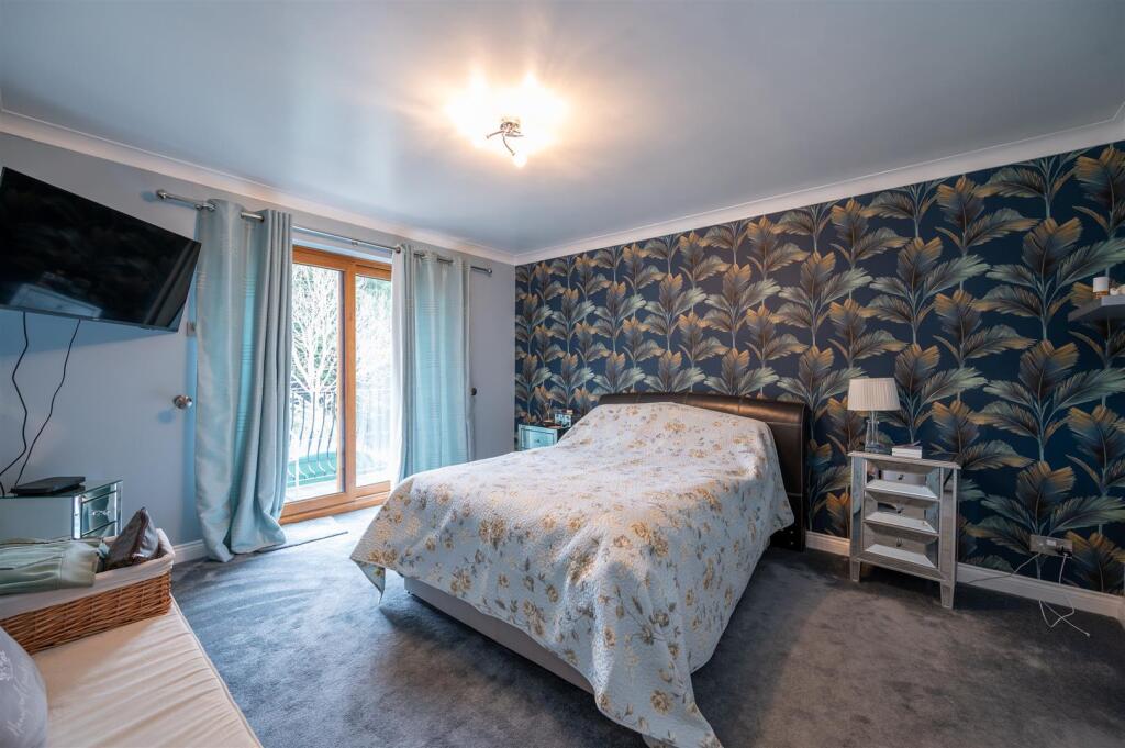 132 Havant Road 25 12.jpg